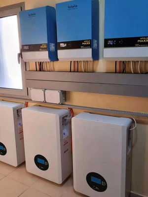 Versátil 48v 5kwh 10kwh 100ah 200ah Batería de almacenamiento de energía solar para el hogar